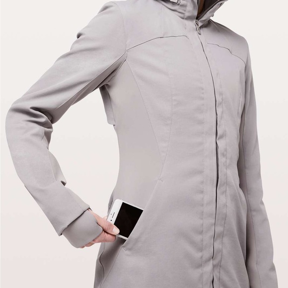 *SOLD* Lululemon “Like A Glove” Jacket in Dark Chrome - Picture 3 of 10